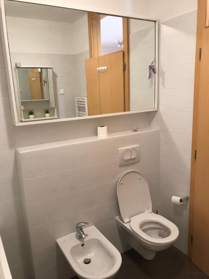 Apartment Angela With Private Garage Slot Пула Екстер'єр фото